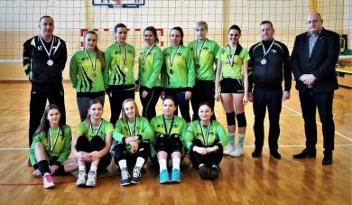 Siatkarki odebrały medale. W&nbsp;dniach 5-7 kwietnia w&nbsp;Ostrowcu Świętkorzyskim rozpoczną walkę o&nbsp;II&nbsp;ligę.