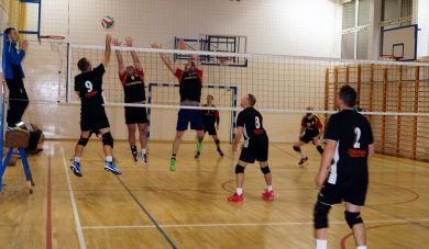 BALS: Partluk i&nbsp;Union Jack uciekają rywalom.