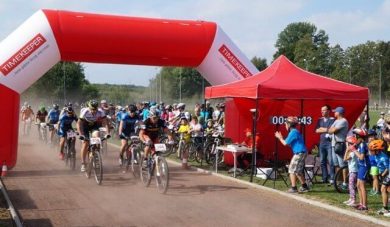 Blisko 330 uczestników na&nbsp;starcie MTB Boguchwała! Dominik Grządziel najszybszy.